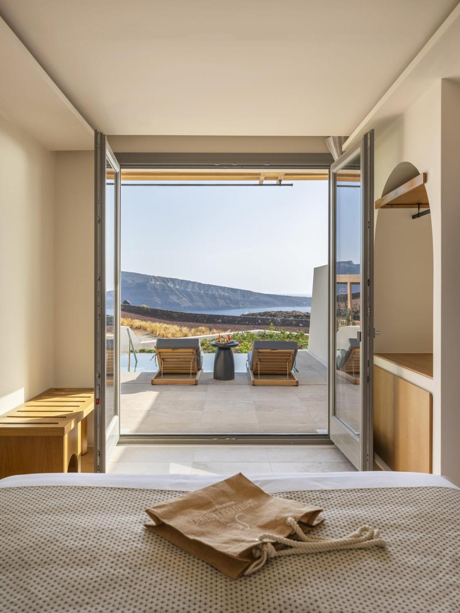 Santo Mine Oia Suites Exterior photo