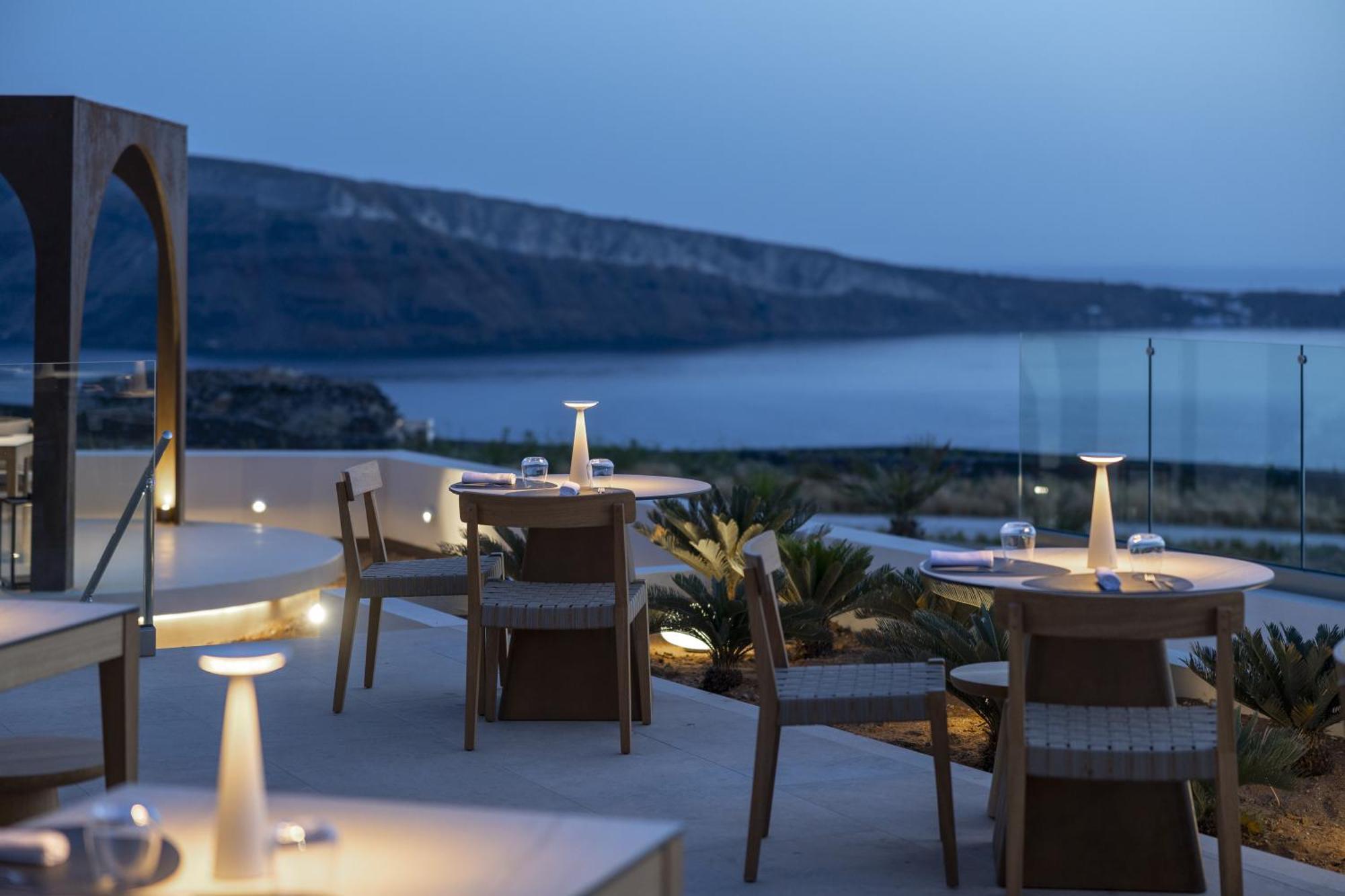 Santo Mine Oia Suites Exterior photo