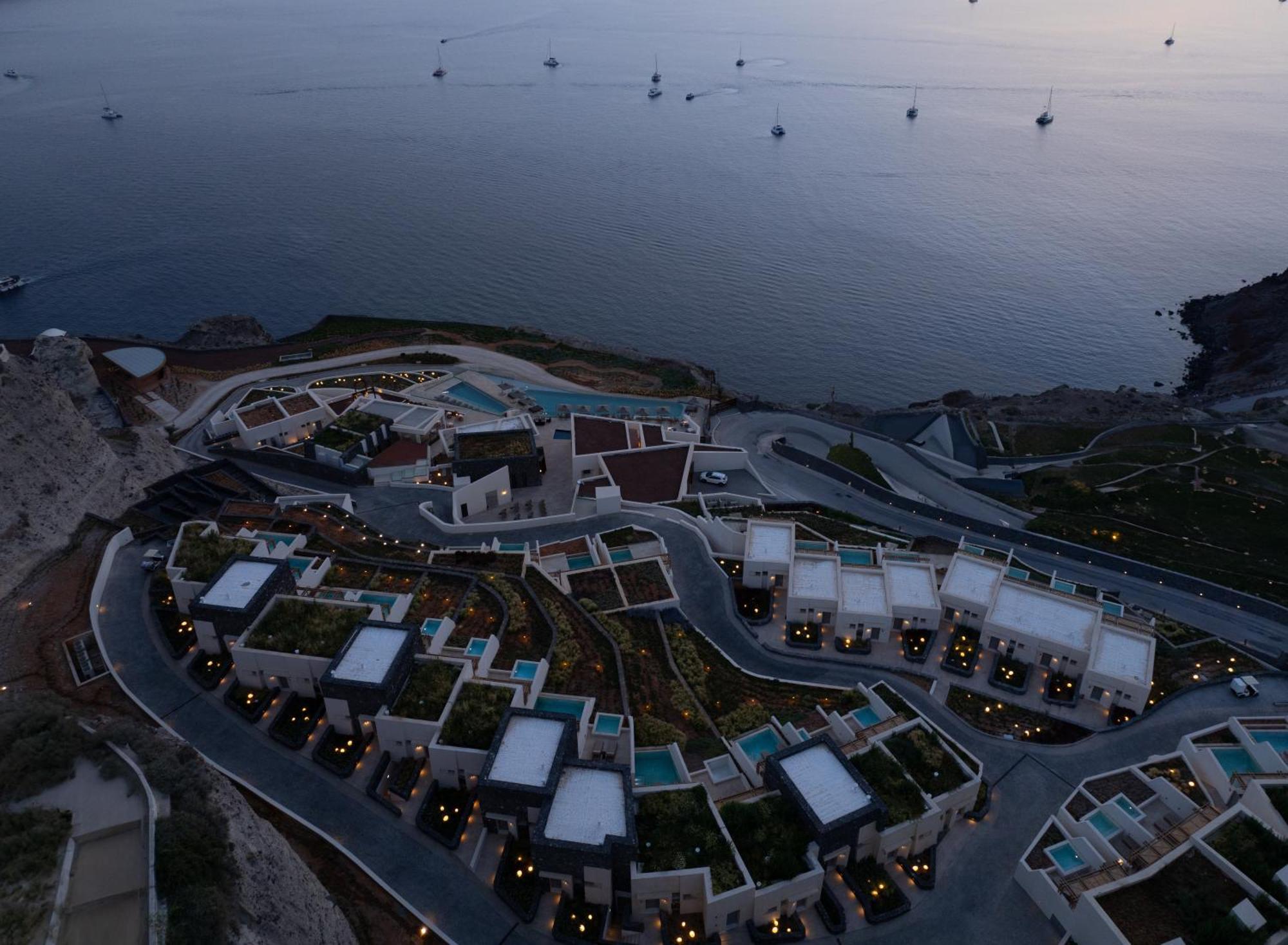 Santo Mine Oia Suites Exterior photo